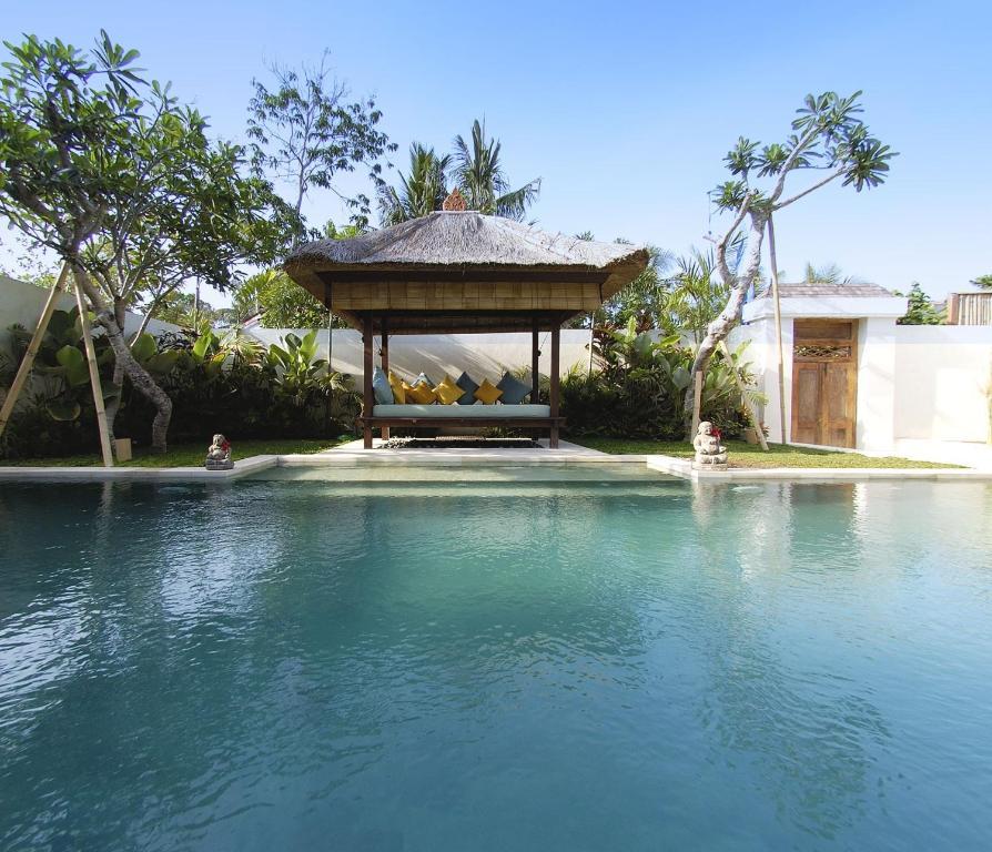 Royal One-Bedroom Pool Villa